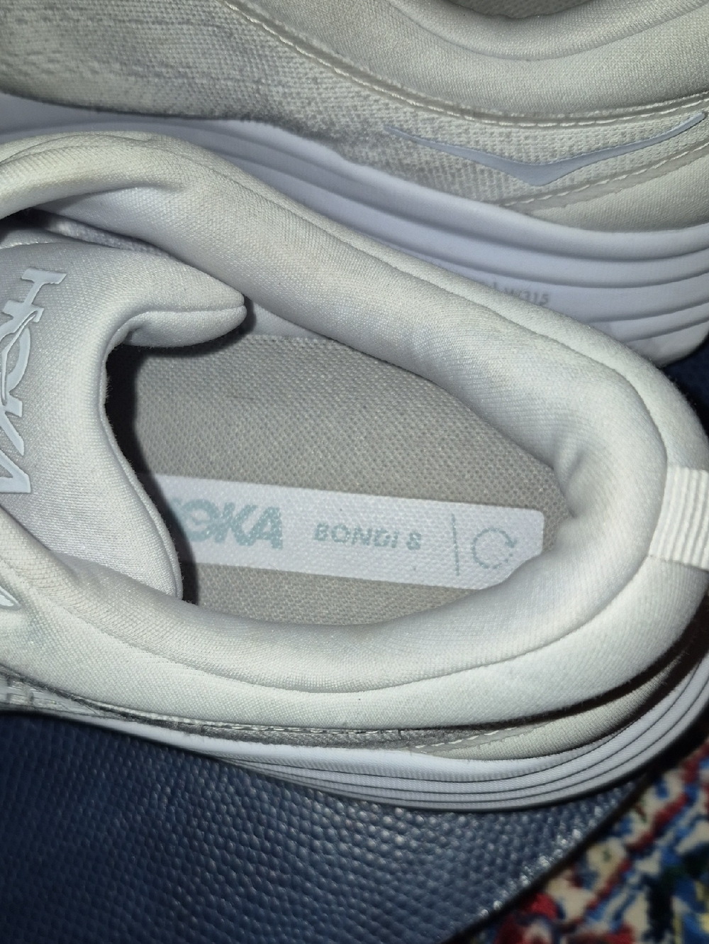 Hoka One One Bondi 8. Mens Sz.11D White Lightweight Running Shoes (#783sho) - Picture 3 of 12